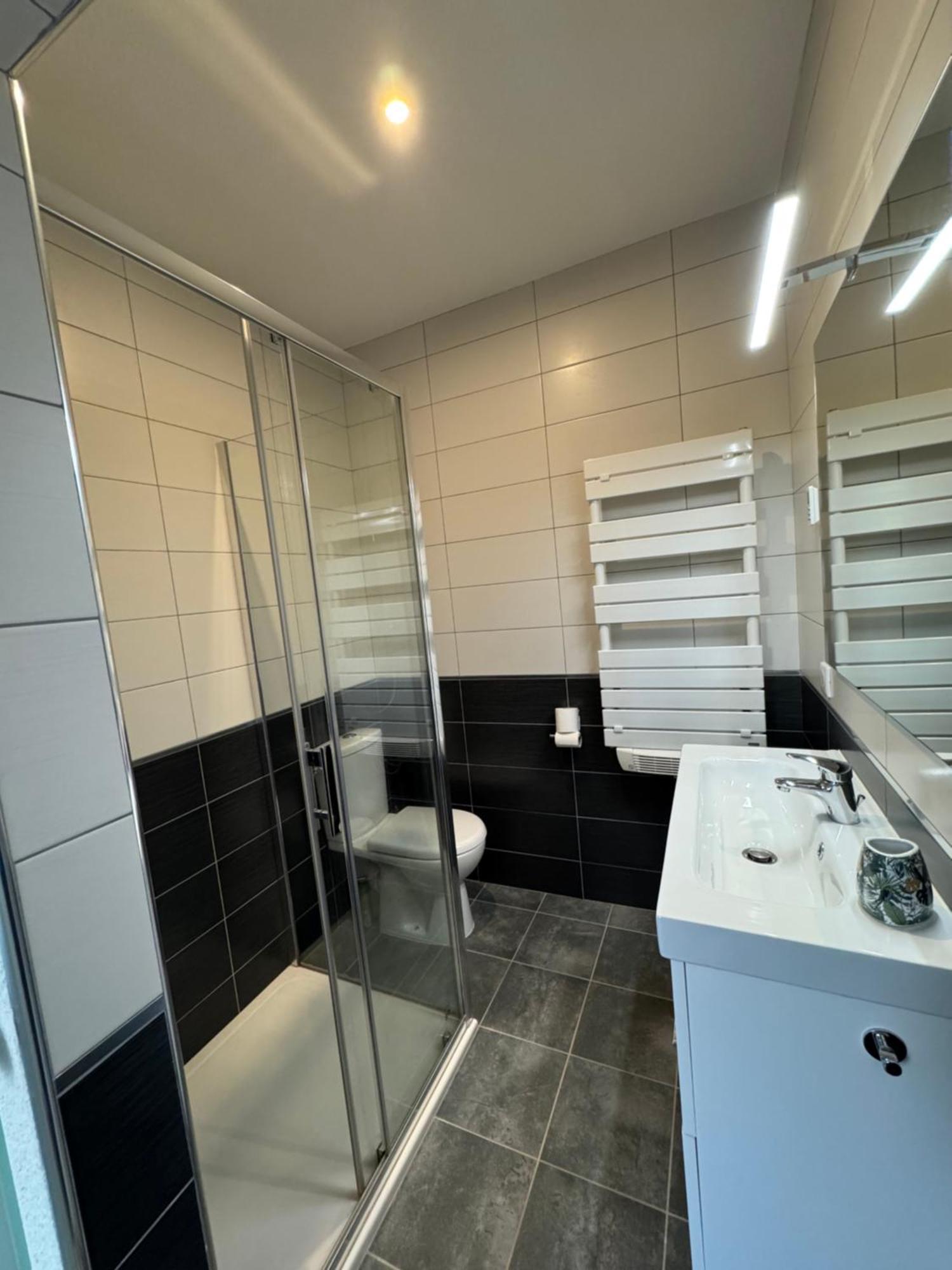Appartement Le Madargue Idealement Place Châtel-Guyon Exteriér fotografie
